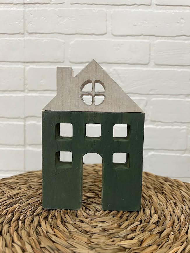 Med. Drk. Green Plank House