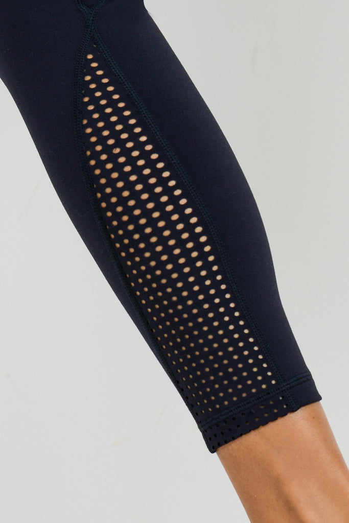 PERFORATED PANEL HW LEGGINGS