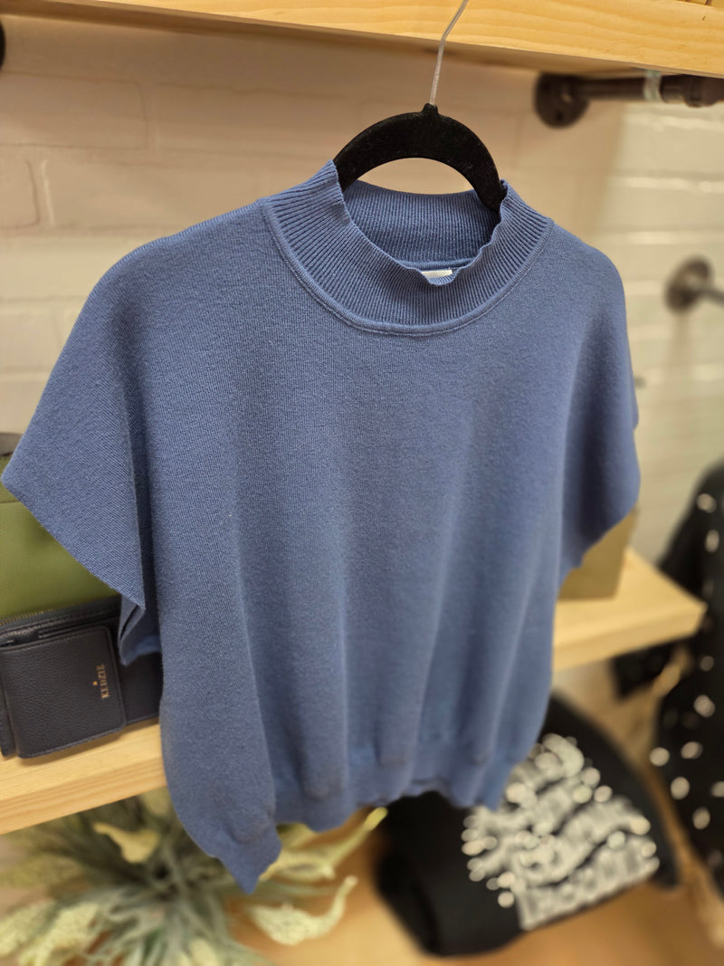 BLUE MOCK NECK SHORT SLEEVE TOP