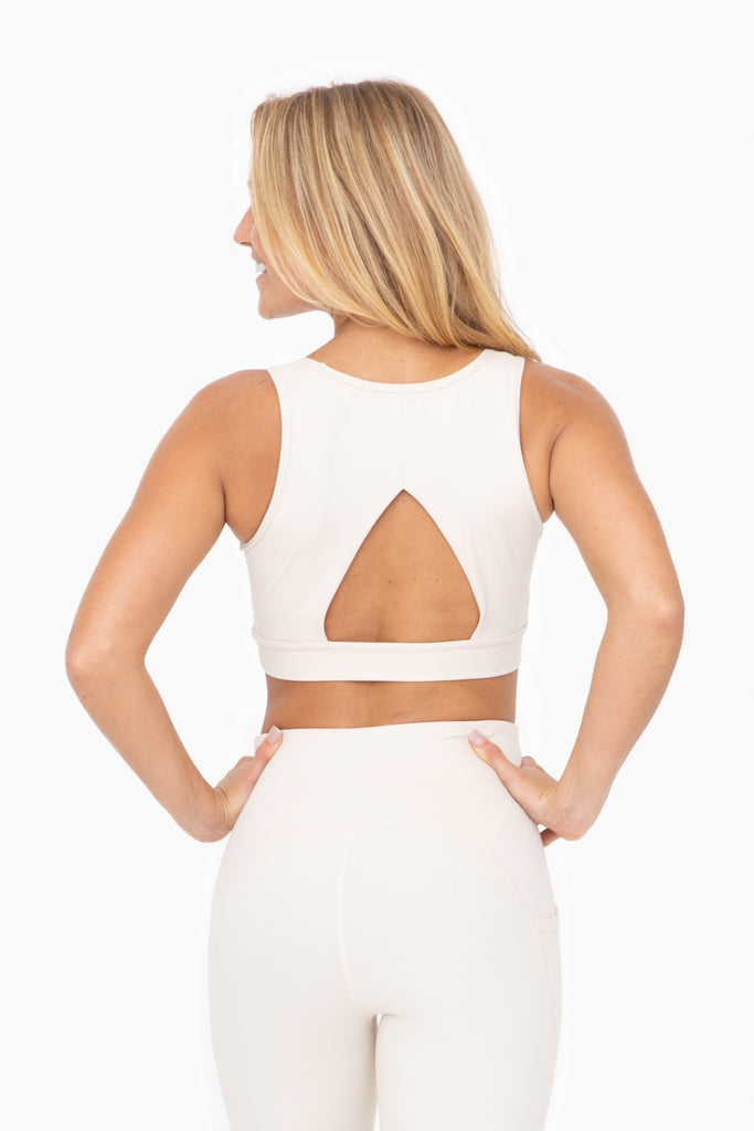 SPORTS BRA - CUTOUT