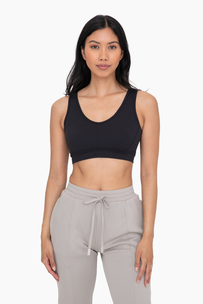 SPORTS BRA - CUTOUT