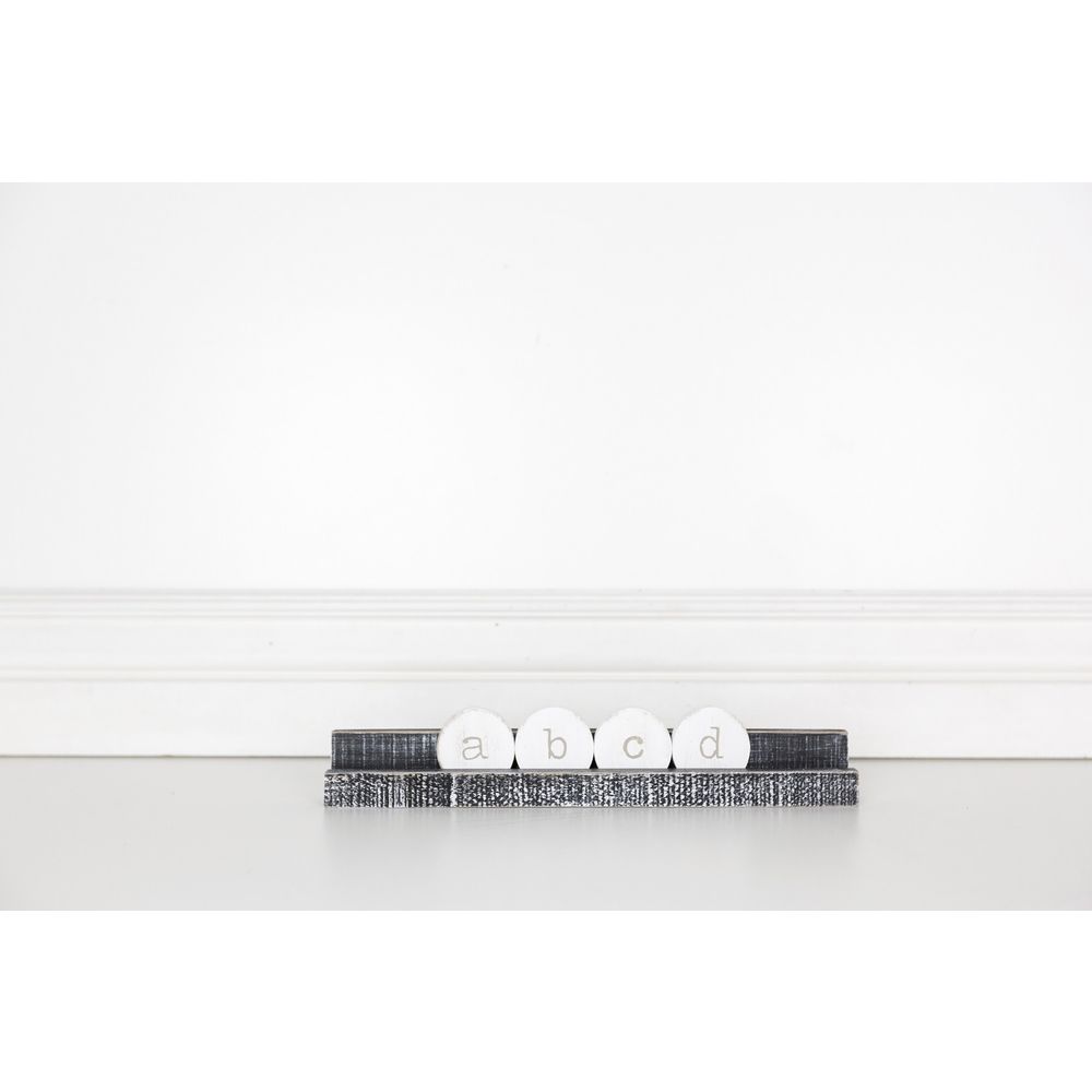 Black wood title stand (ledgie)