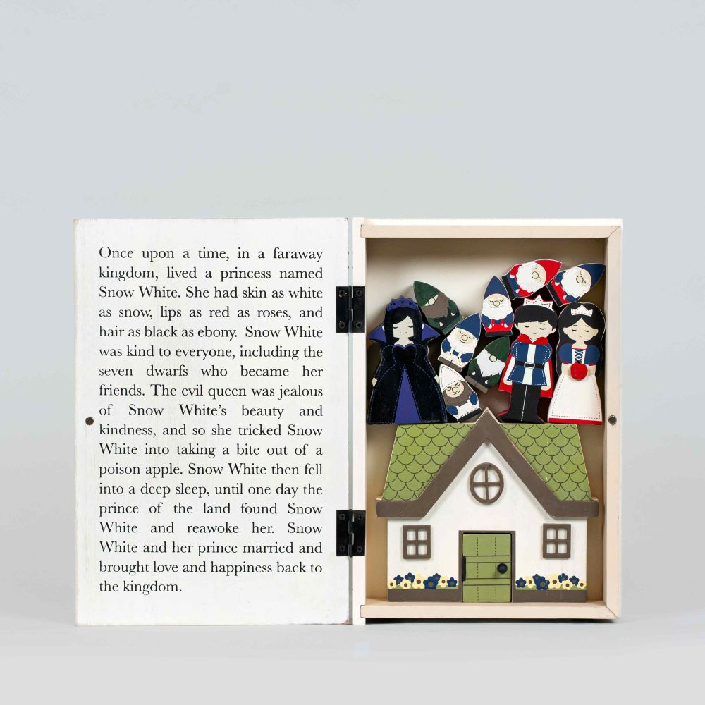 Snow White 8 X 12 X 2 5 Wood Storybook 12 Pc