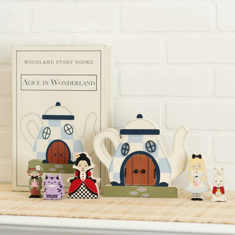 8x12x2.5 Wood Storybook 7 Pc - Alice in wWonderland