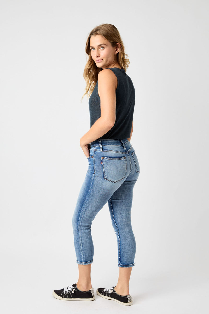 Mid Rise CONTRAST WASH CAPRI