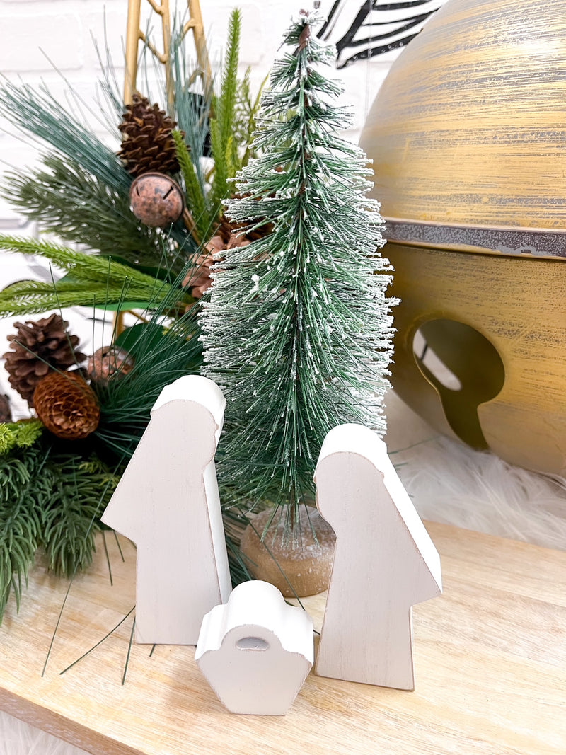 Set of 3 white nativity set