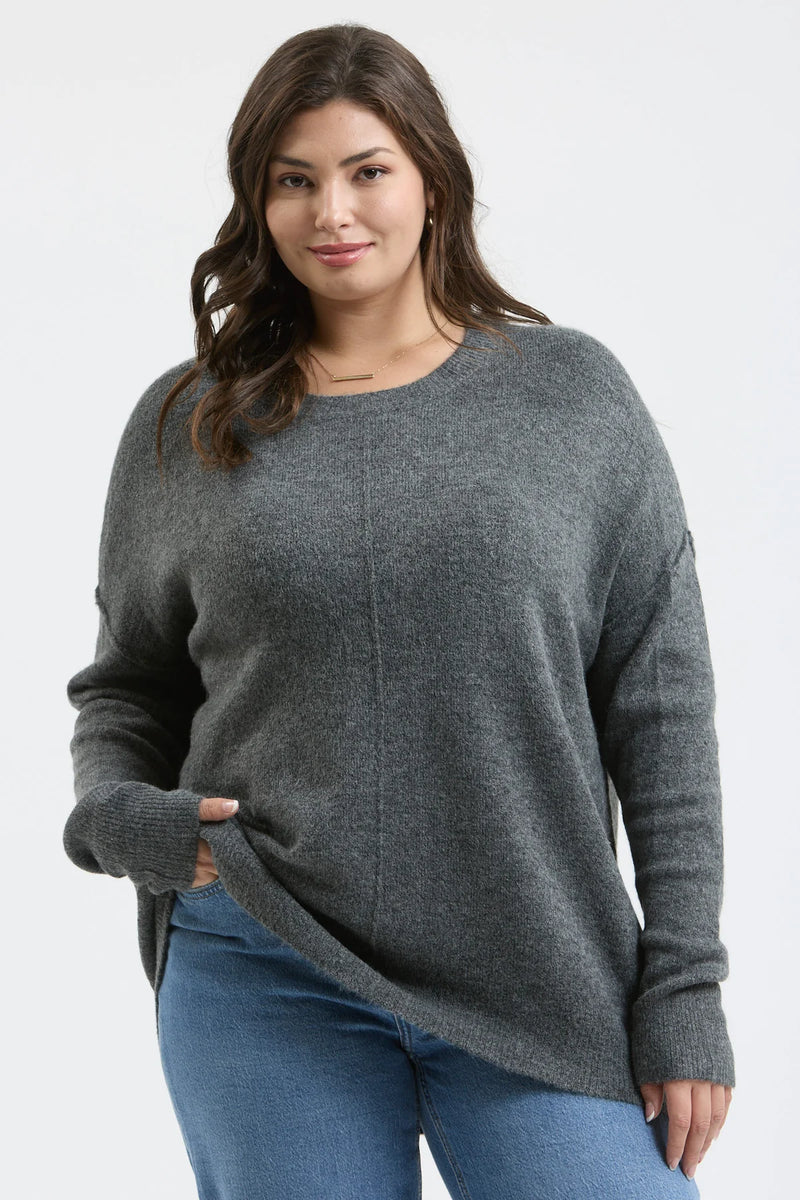 CURVY CHARCOAL SWEATER