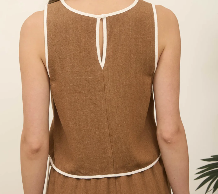 Brown Top- Natural Trim