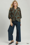 Print Woven Top With Split Neck And Balloon Sleeve Scallop Hem